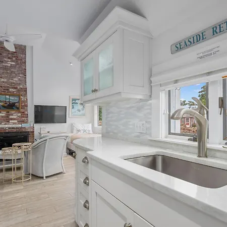 Seaside Cottages - Cottage 36 - Sharons Cottage